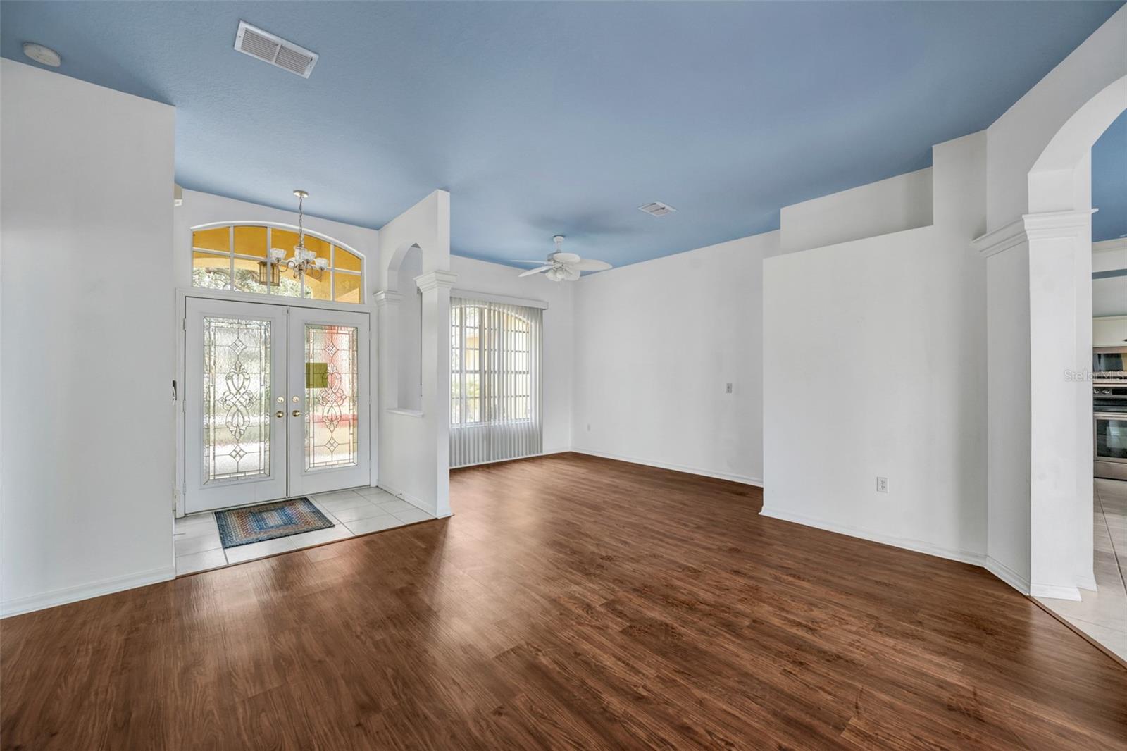 Image 9 of 90 For 18041 Owego Street