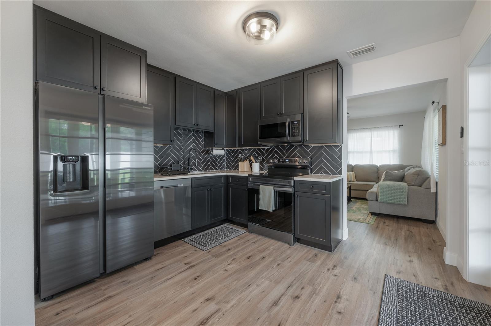 Image 14 of 42 For 2400 34th Avenue N