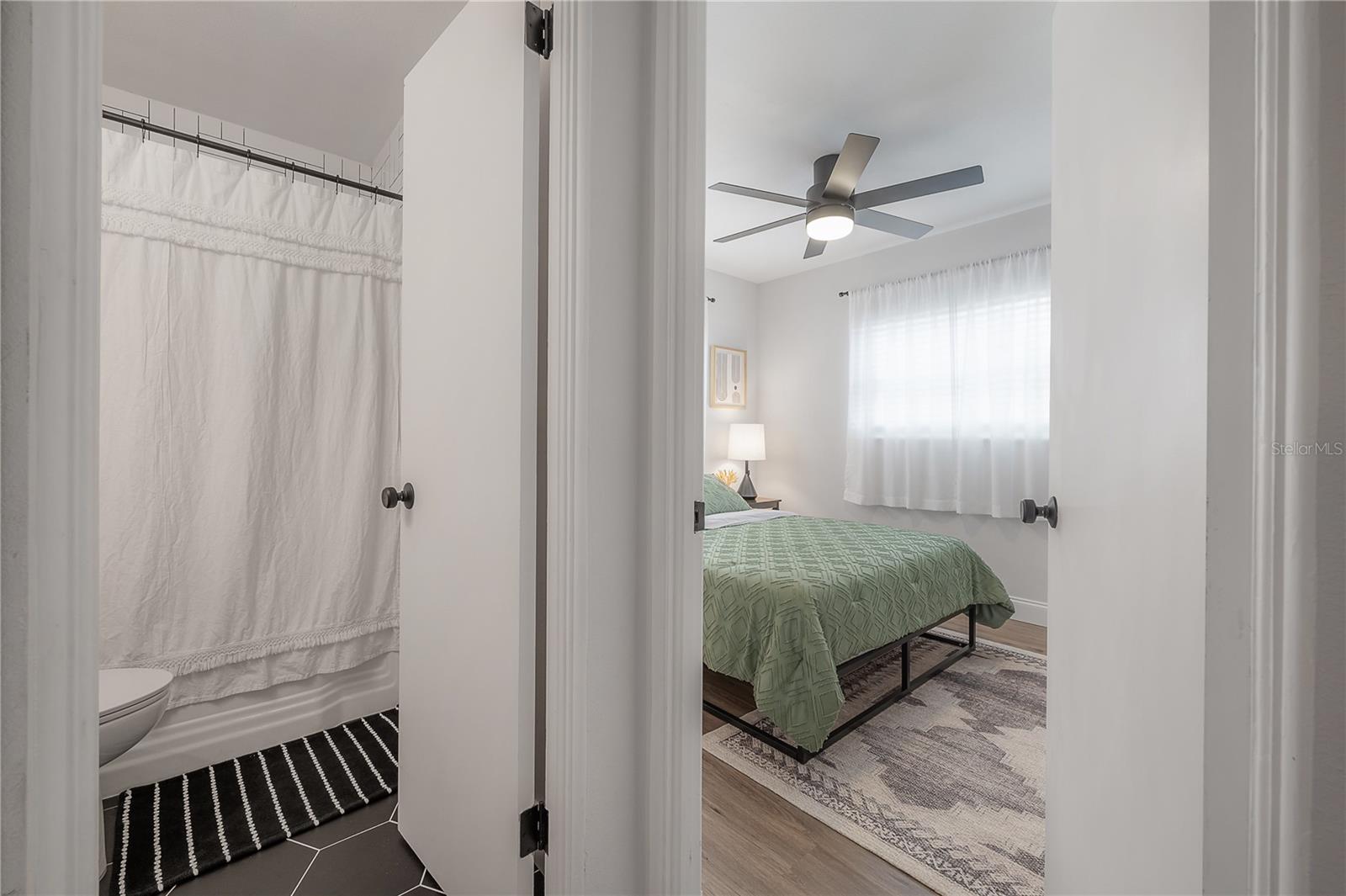 Image 23 of 42 For 2400 34th Avenue N