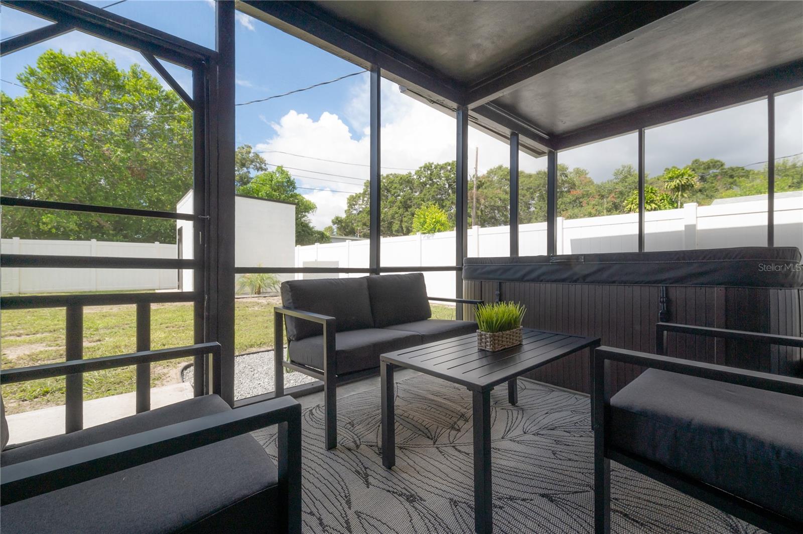 Image 40 of 42 For 2400 34th Avenue N