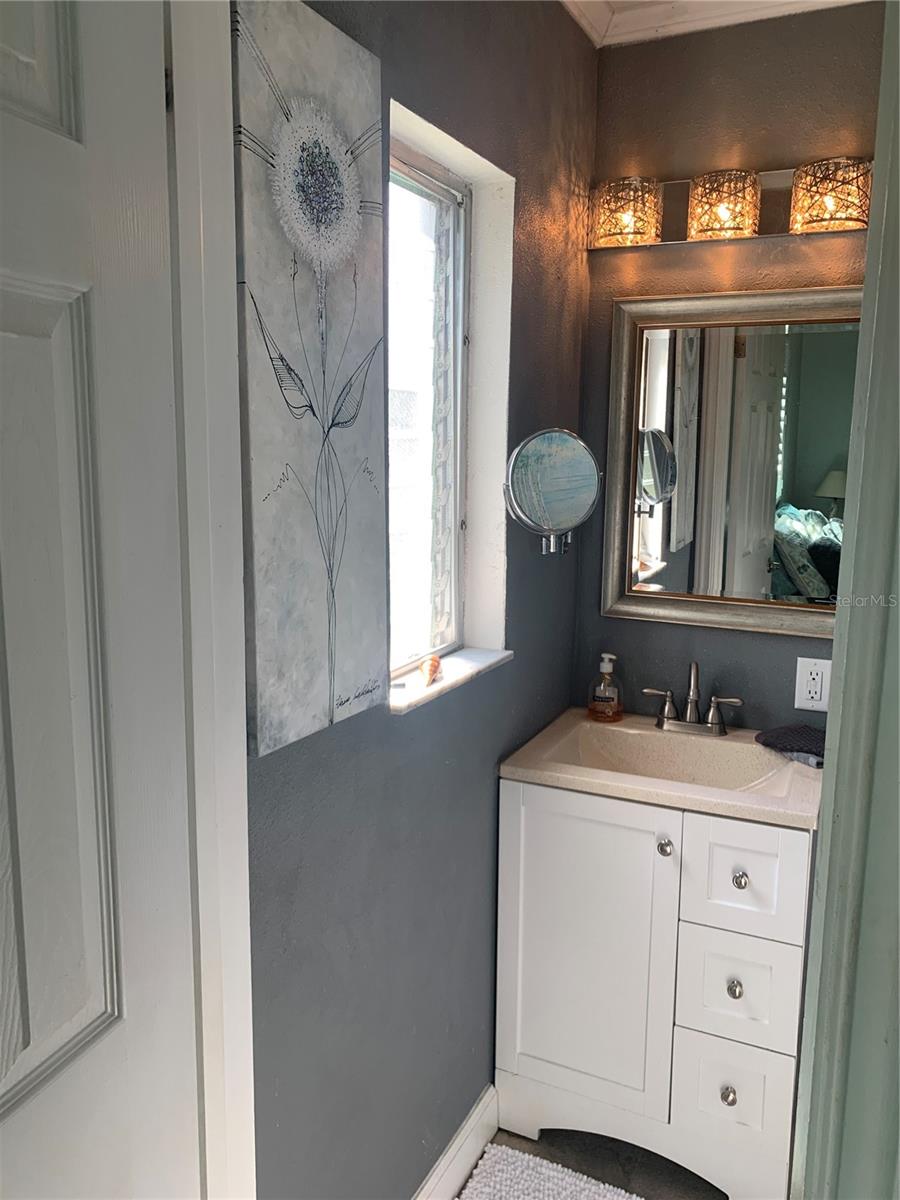 Image 6 of 15 For 1329 Royal Palm Drive S