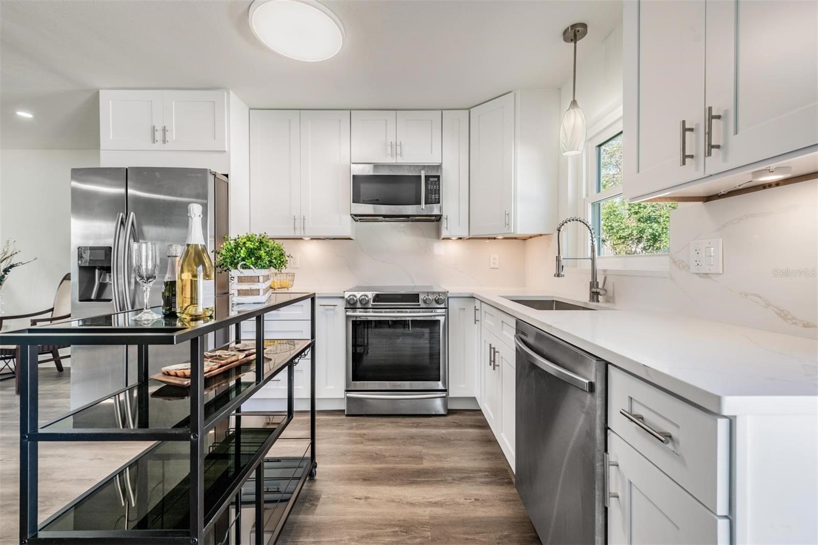 Image 12 of 43 For 66 Lake Shore Drive