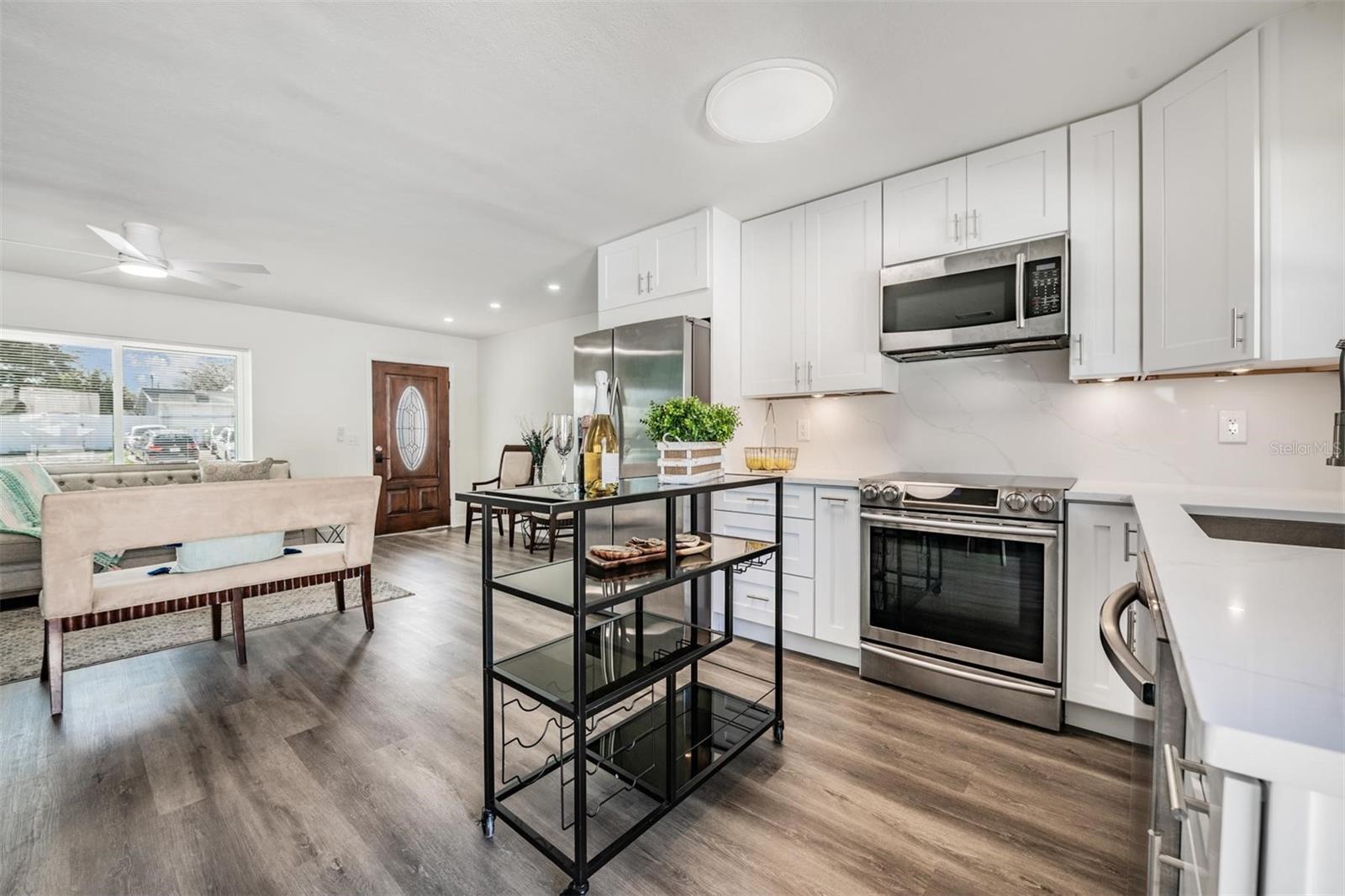 Image 13 of 43 For 66 Lake Shore Drive