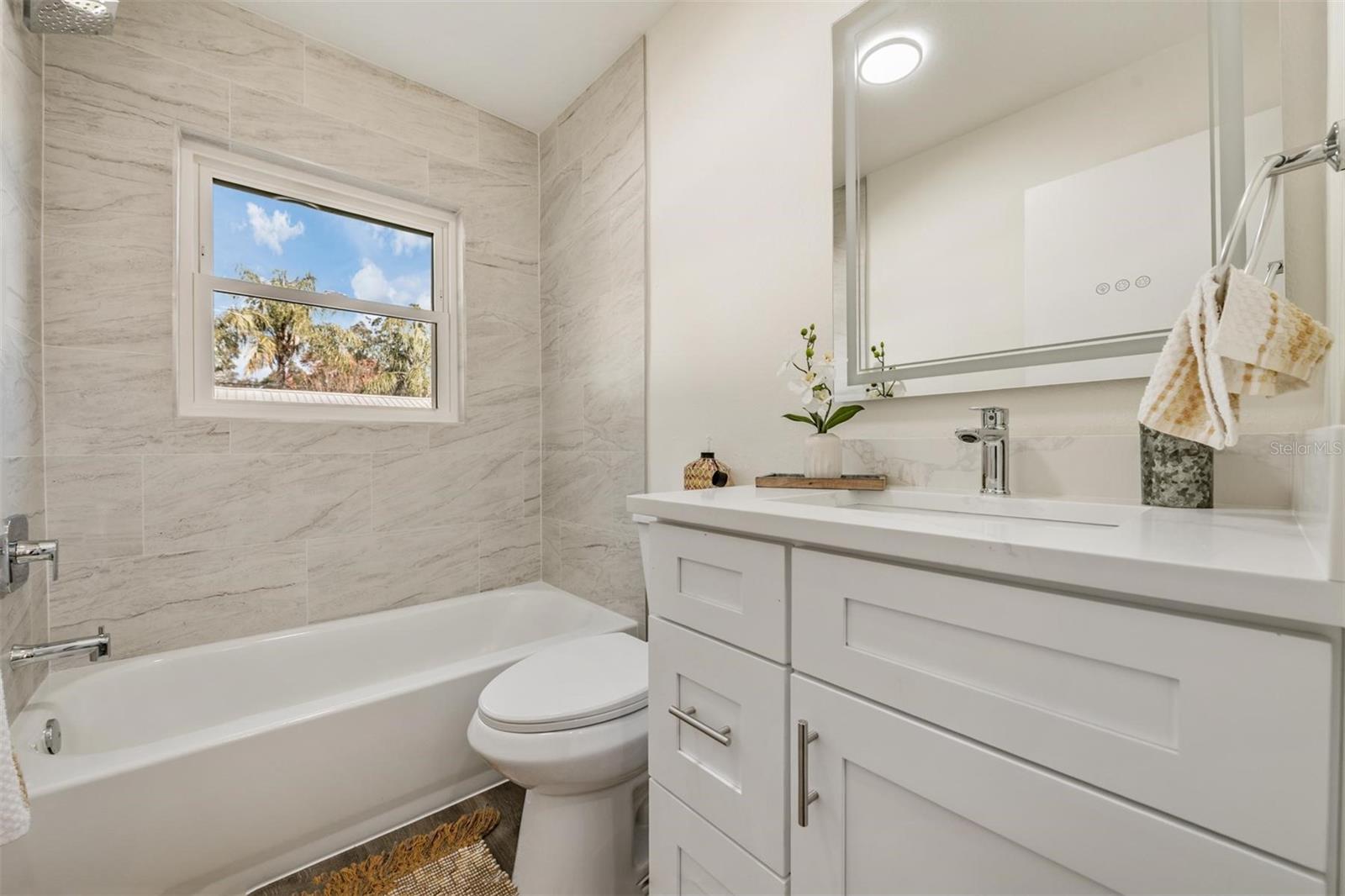 Image 15 of 43 For 66 Lake Shore Drive