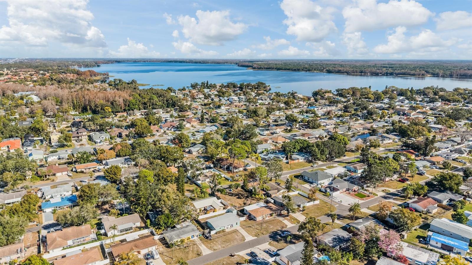 Image 39 of 43 For 66 Lake Shore Drive