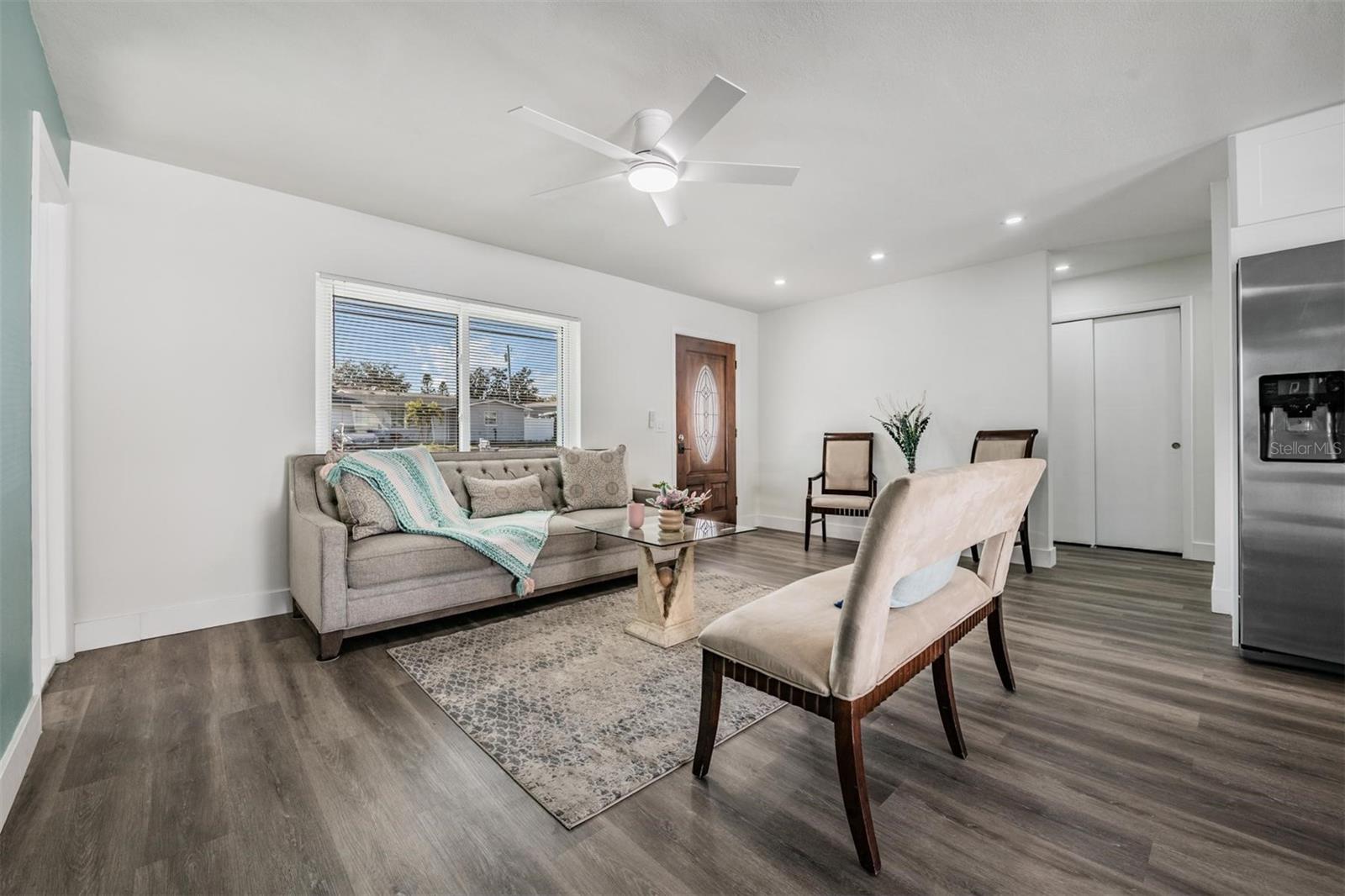 Image 5 of 43 For 66 Lake Shore Drive