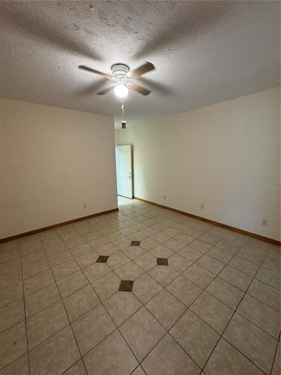 Image 21 of 36 For 501 & 511 Telfair Road