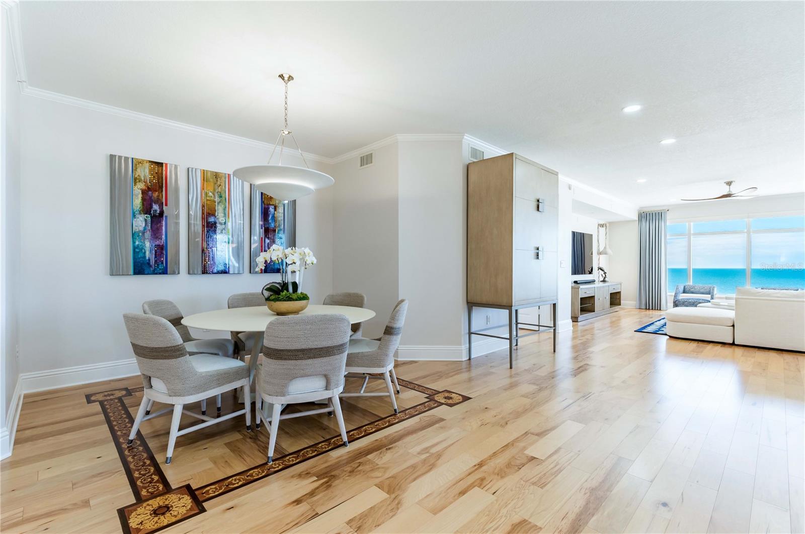 Listing photo id 23 for 11 Baymont Street 702