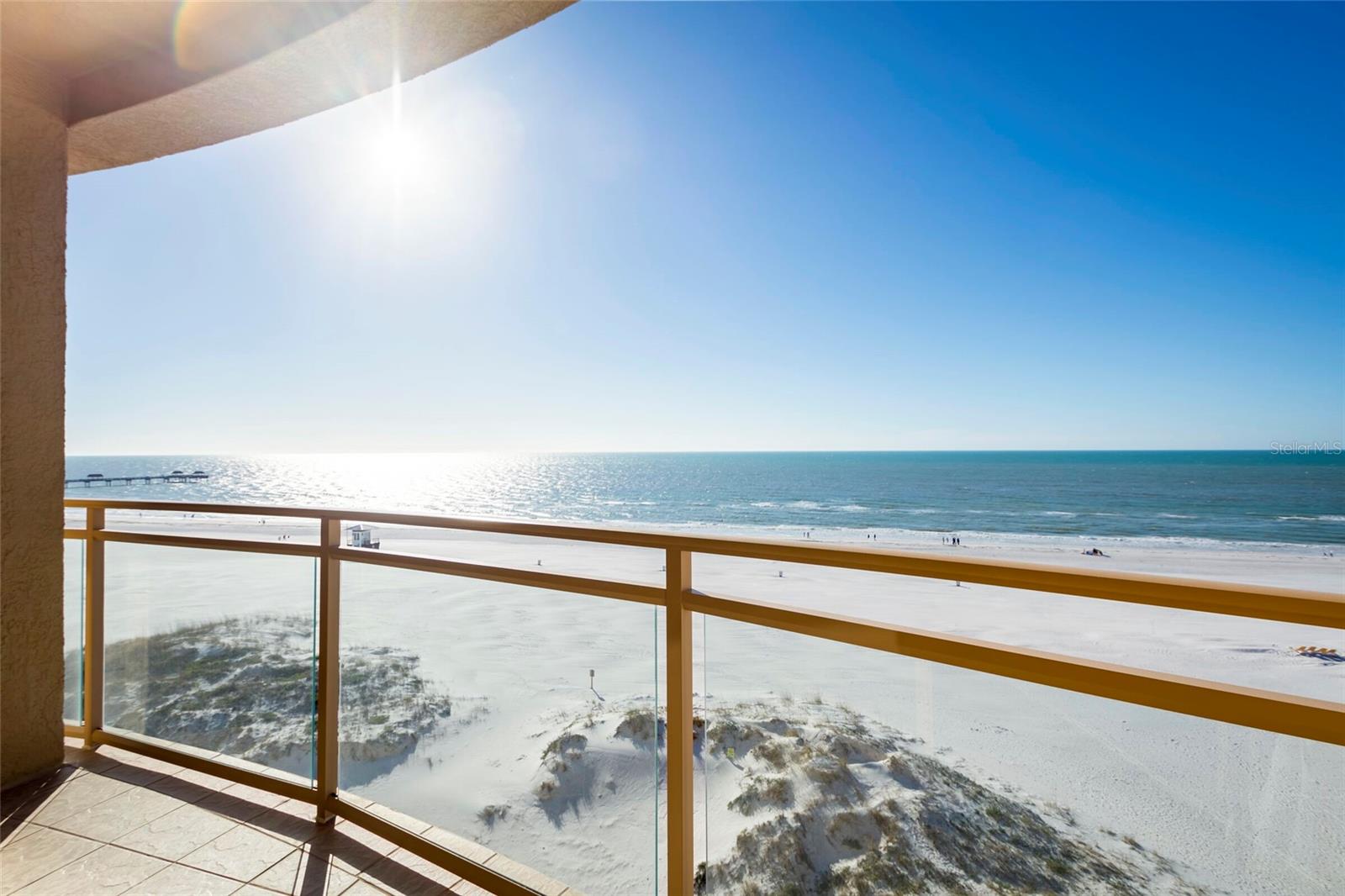 Listing photo id 38 for 11 Baymont Street 702