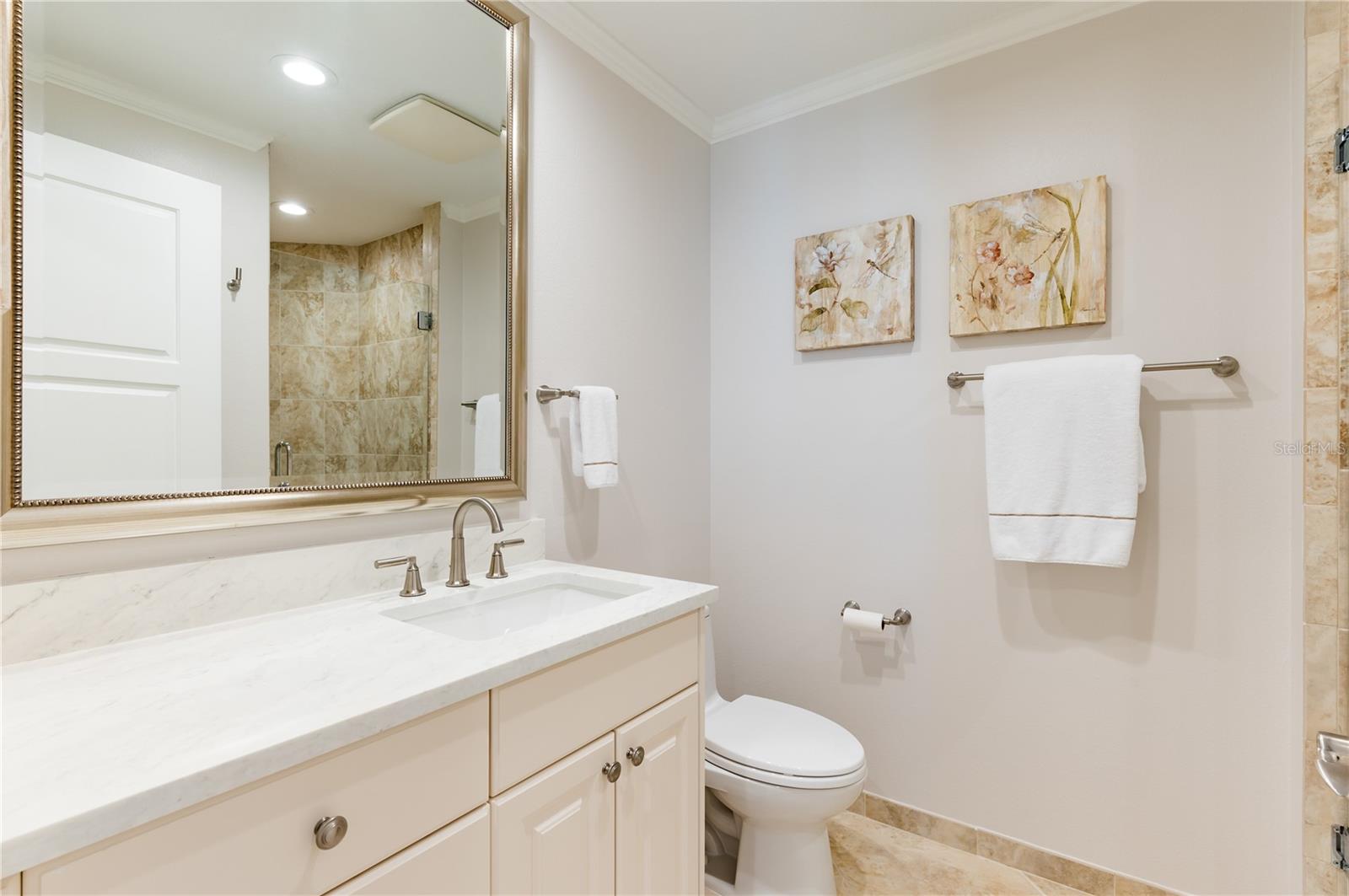 Listing photo id 59 for 11 Baymont Street 702