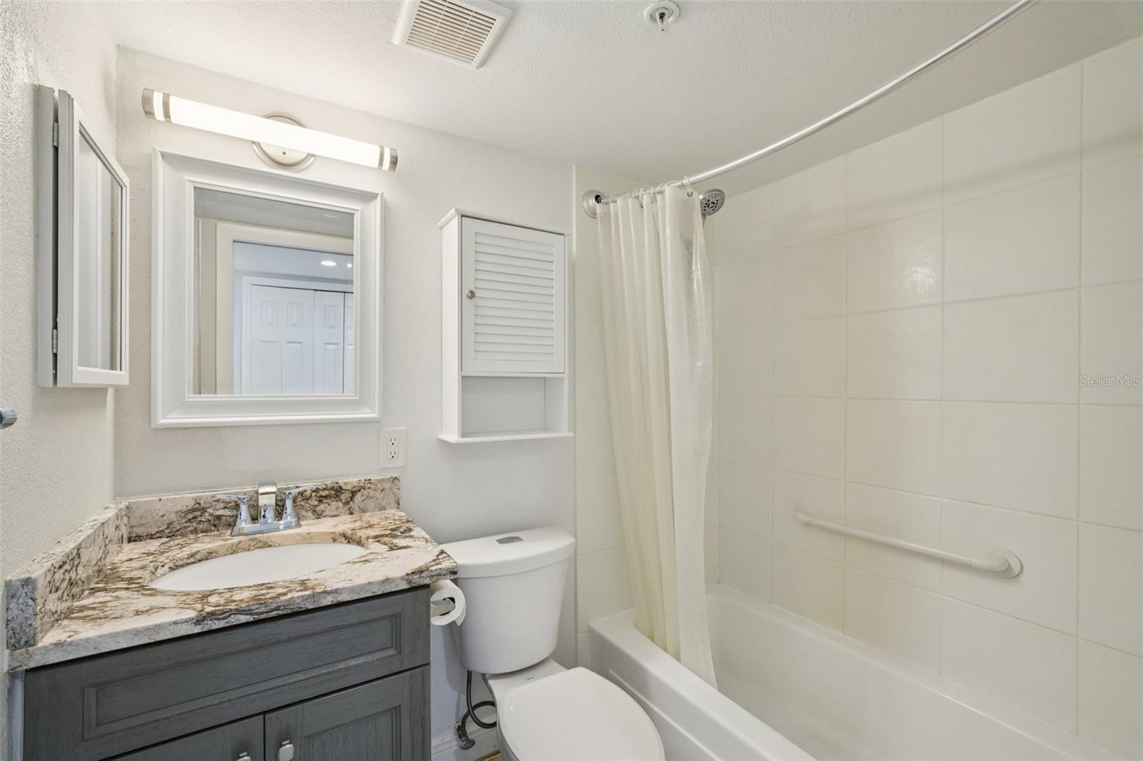 Image 23 of 41 For 15316 Gulf Boulevard 801