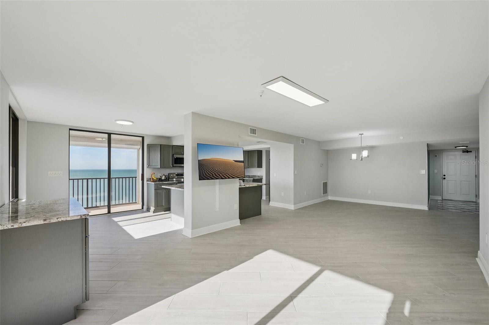 Image 8 of 41 For 15316 Gulf Boulevard 801