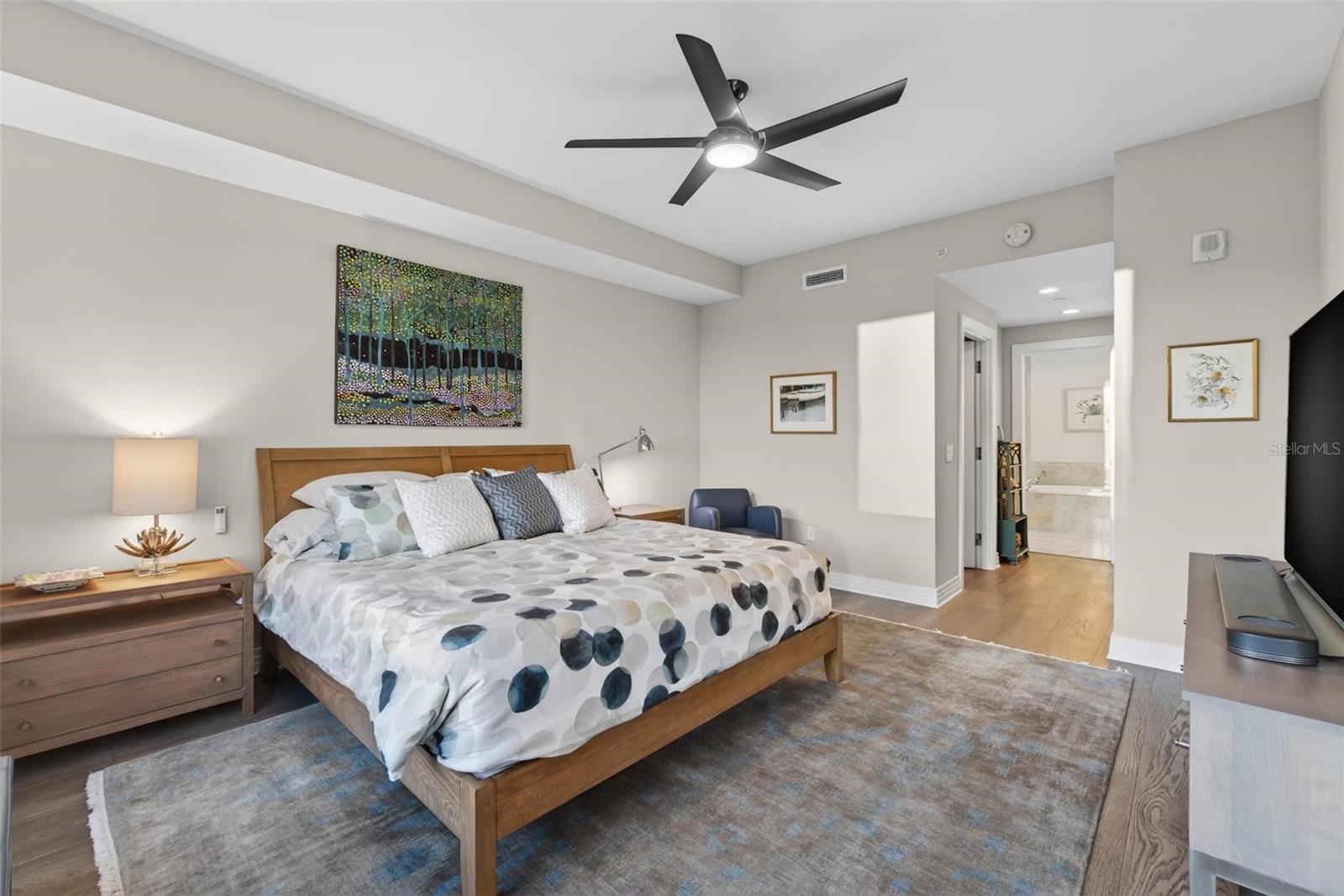 Image 24 of 60 For 1325 Snell Isle Boulevard Ne 302