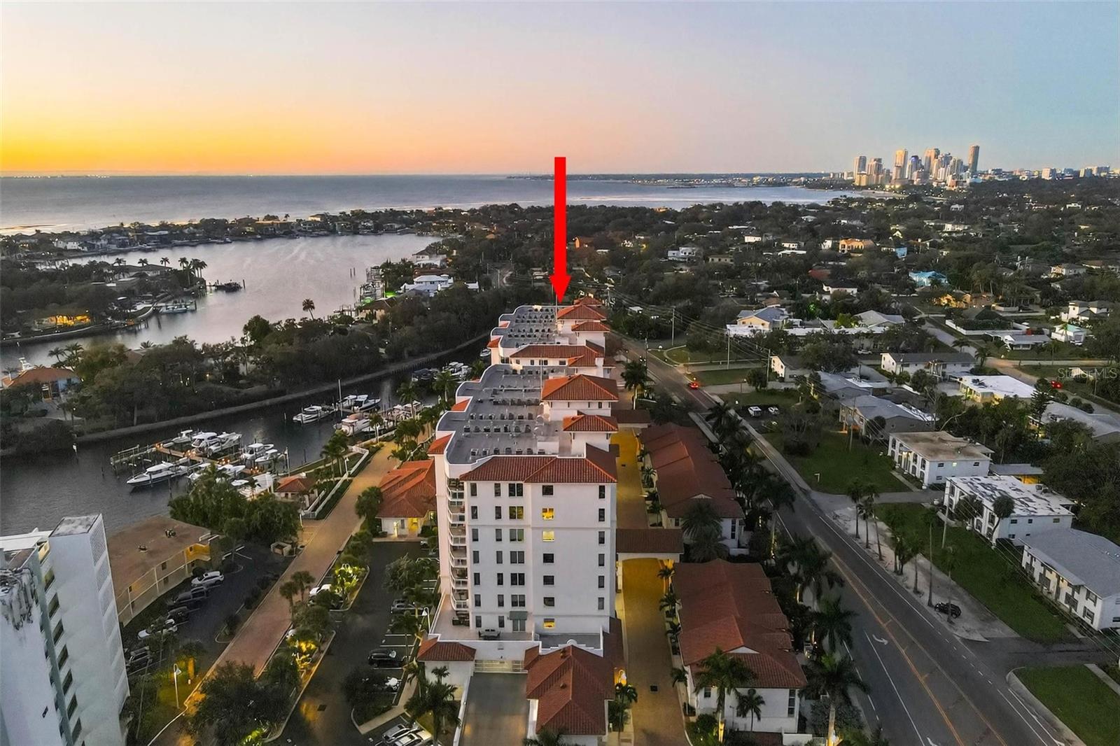 Image 3 of 60 For 1325 Snell Isle Boulevard Ne 302