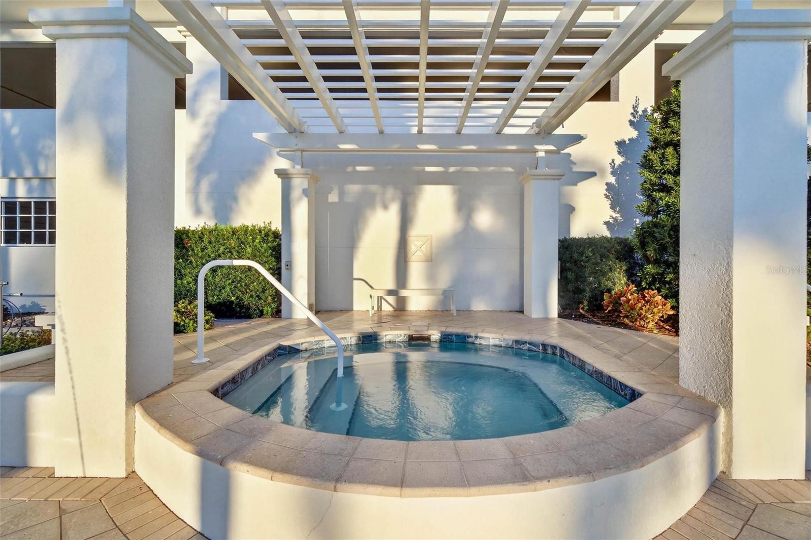 Image 47 of 60 For 1325 Snell Isle Boulevard Ne 302