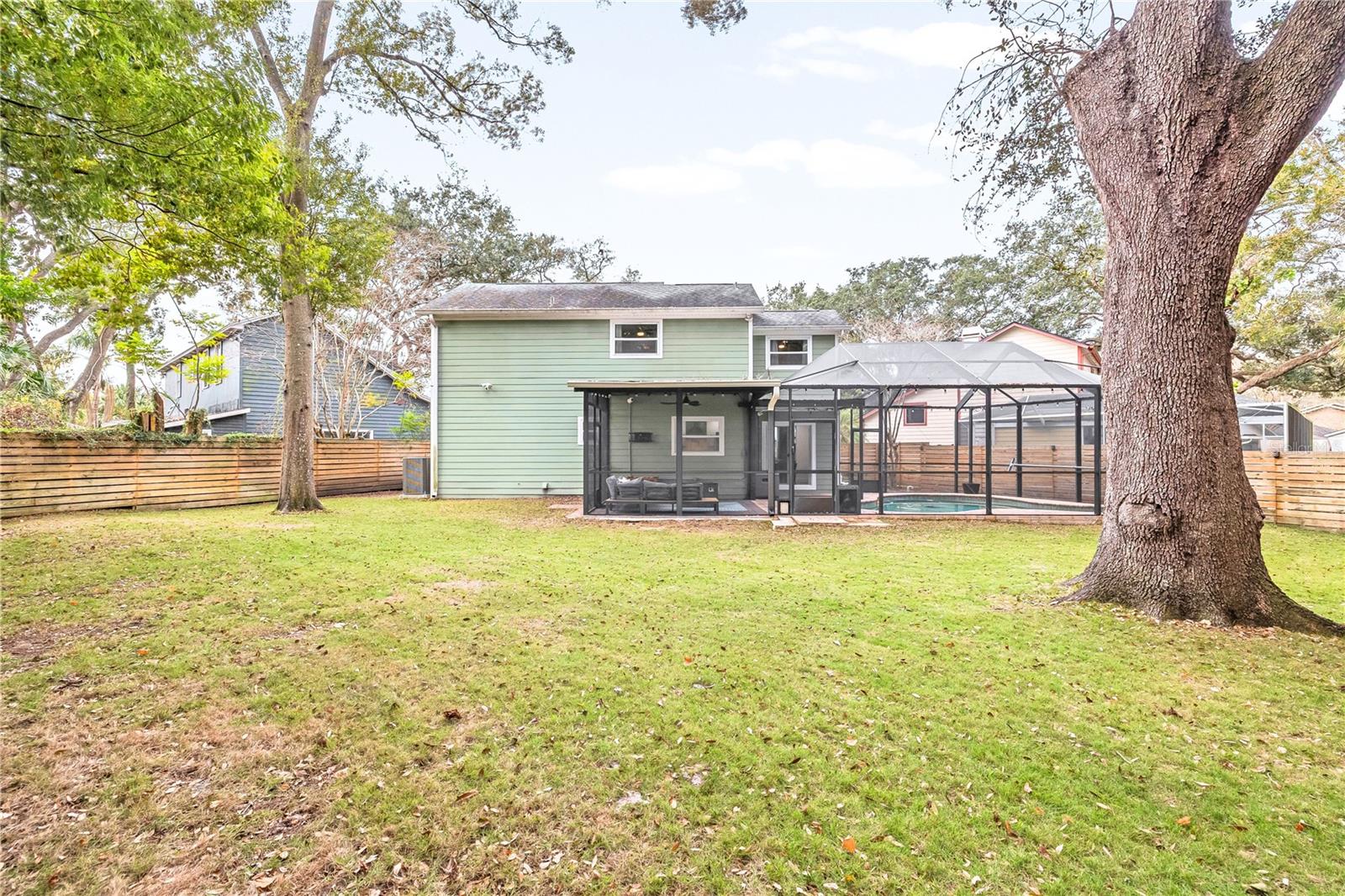 Image 30 of 36 For 1303 Carissa Court