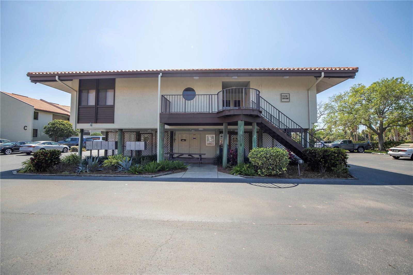 Image 33 of 37 For 1515 Pinellas Bayway S  B28