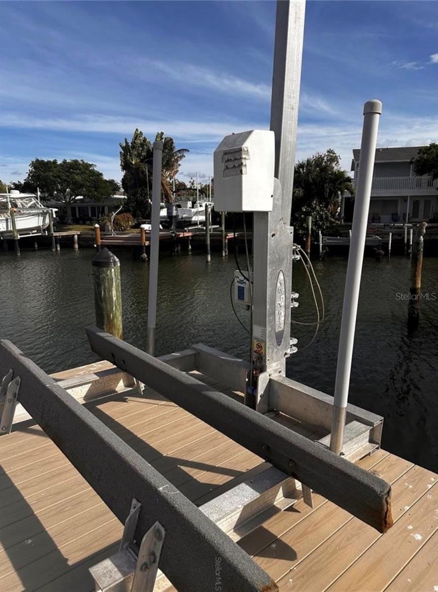 Image 7 of 13 For 17611 1st Street E