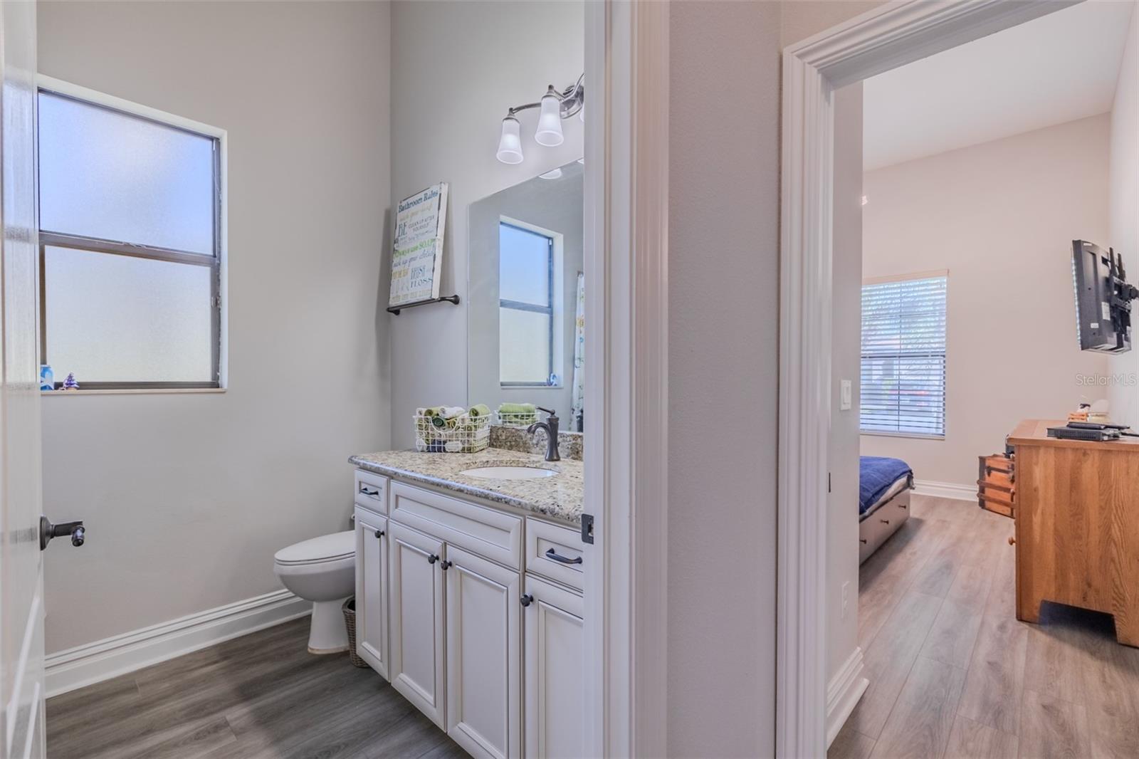 Image 27 of 65 For 4950 Diamonds Palm