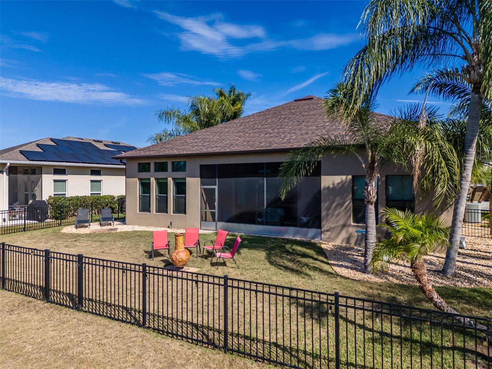 Image 36 of 65 For 4950 Diamonds Palm