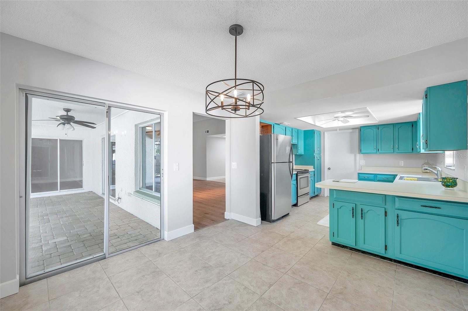 Image 10 of 41 For 1946 Tarpon Court