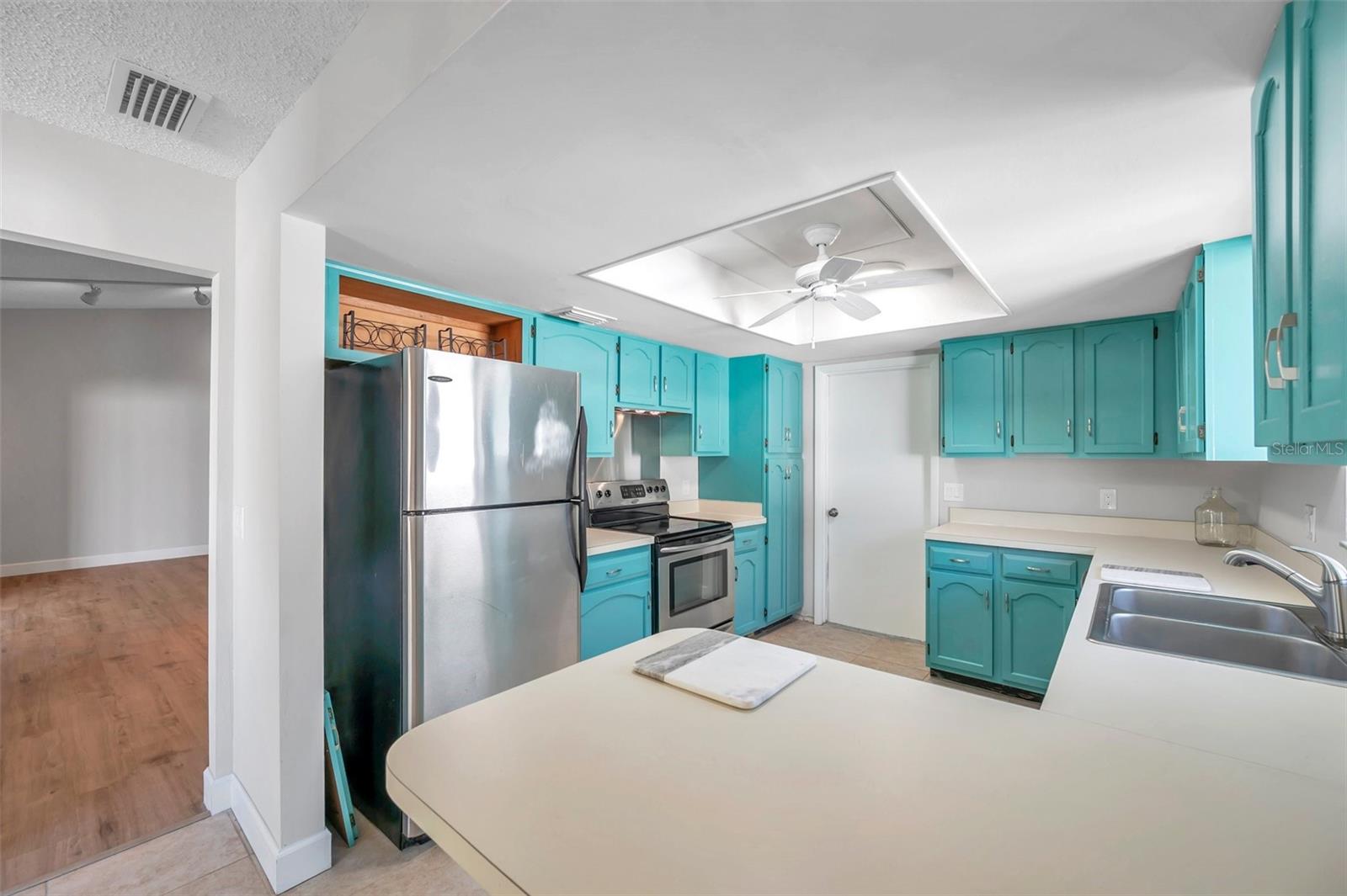 Image 13 of 41 For 1946 Tarpon Court