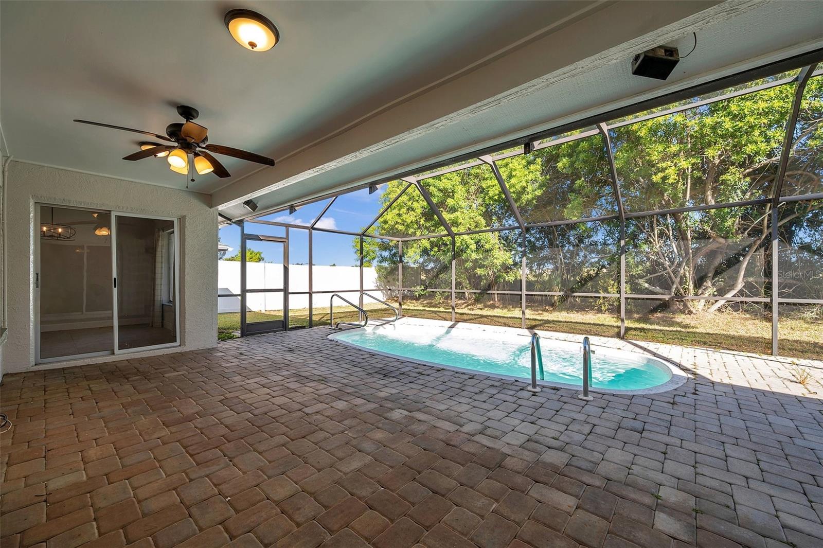 Image 28 of 41 For 1946 Tarpon Court