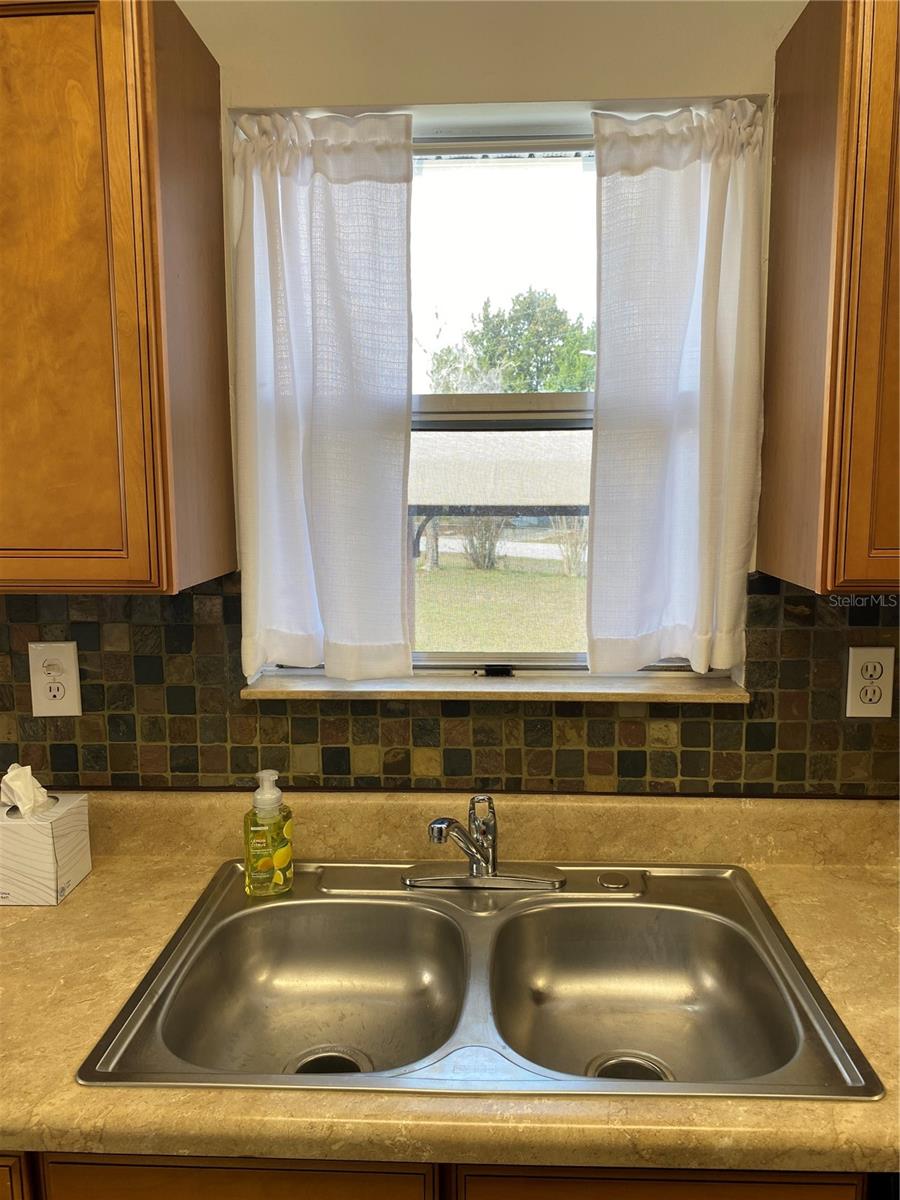 Image 5 of 17 For 14183 Pomona Avenue