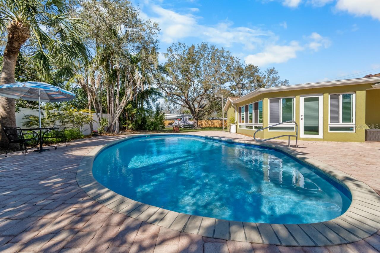 Image 25 of 48 For 309 11th Street Sw