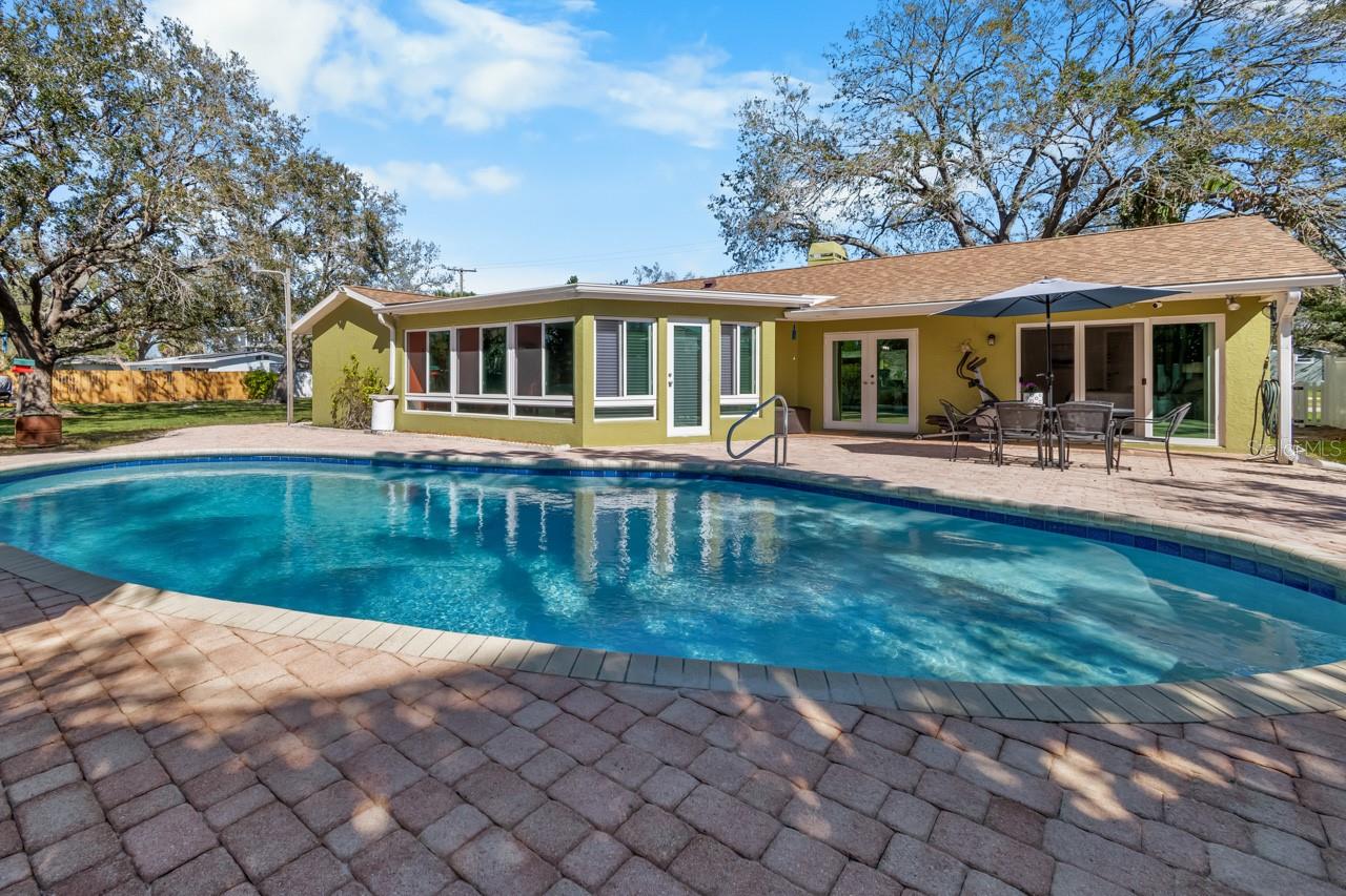 Image 27 of 48 For 309 11th Street Sw