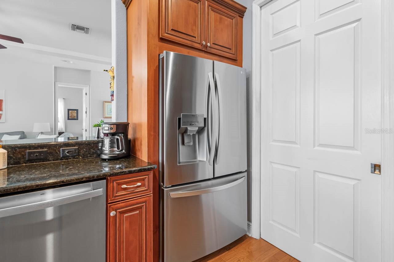 Image 20 of 67 For 404 Inlet Road