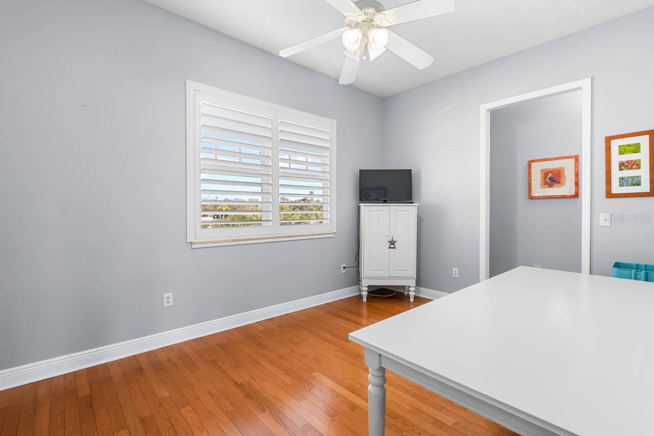 Image 21 of 67 For 404 Inlet Road