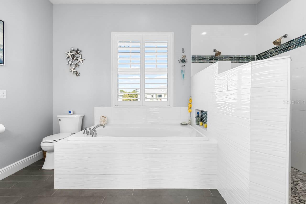 Image 26 of 67 For 404 Inlet Road