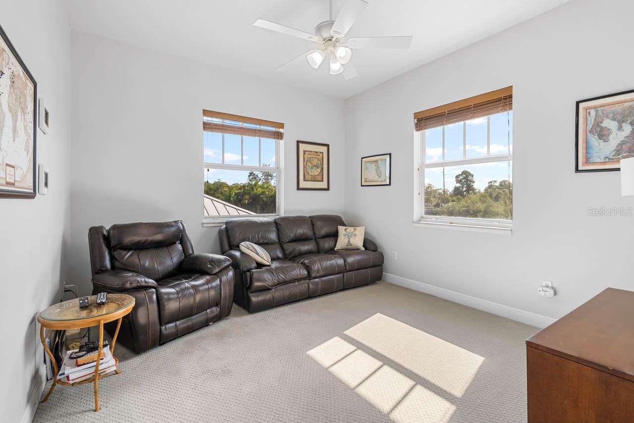 Image 30 of 67 For 404 Inlet Road