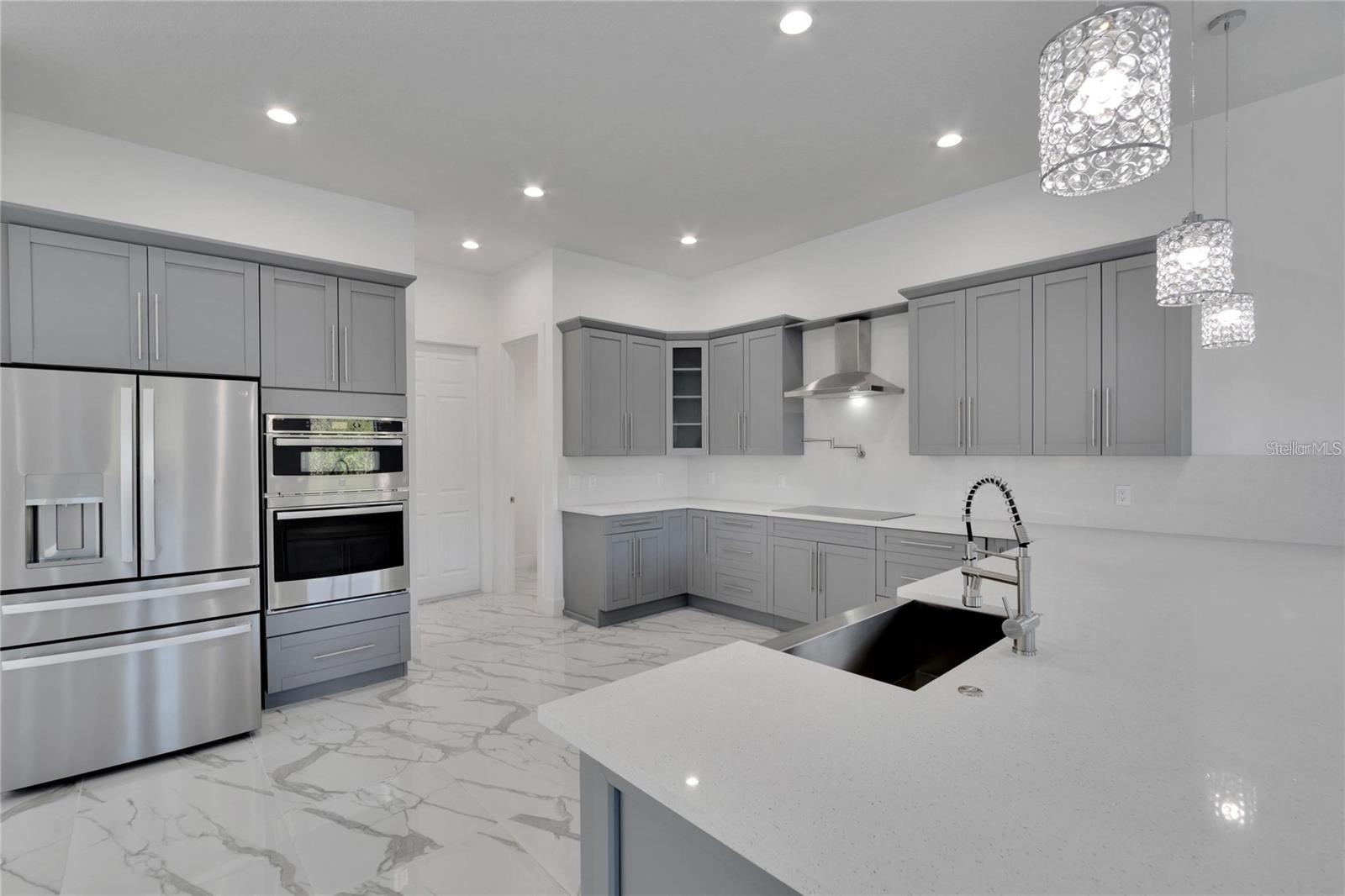 Image 10 of 56 For 6516 Simone Shores Circle