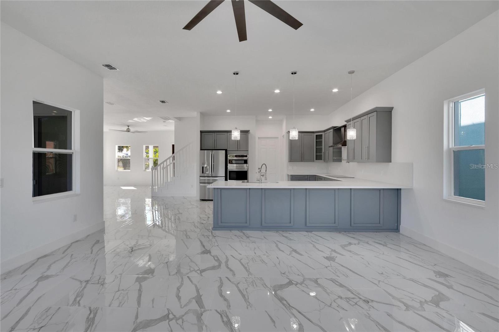 Image 11 of 56 For 6516 Simone Shores Circle