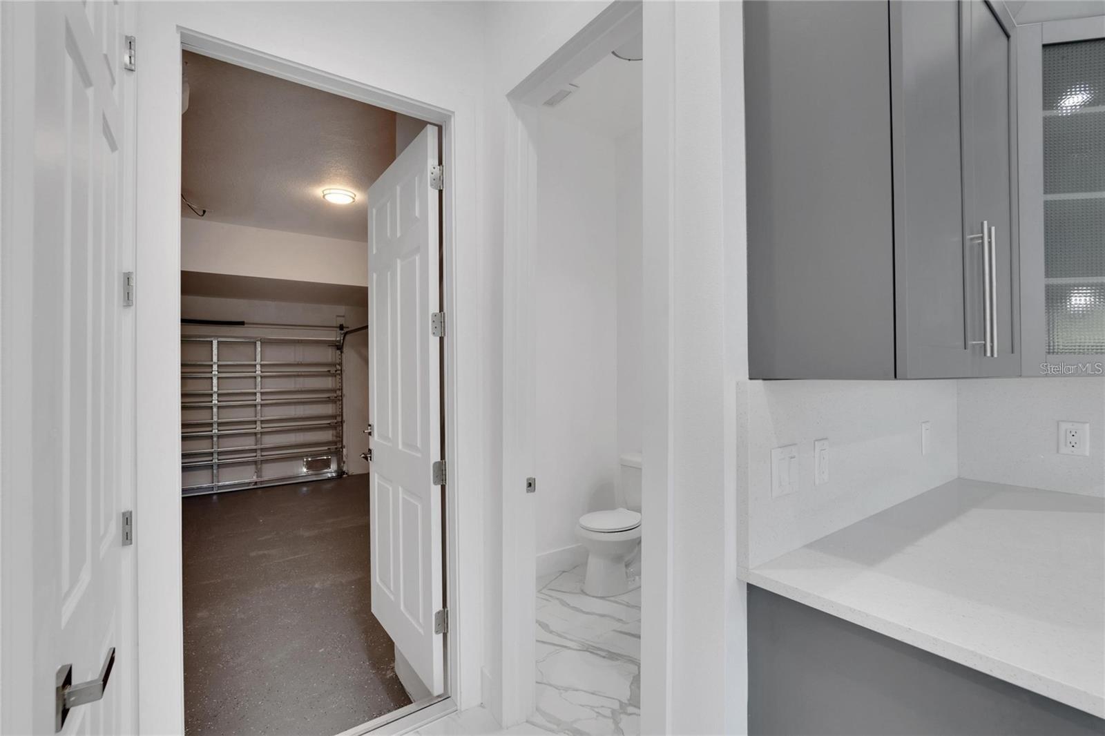 Image 17 of 56 For 6516 Simone Shores Circle