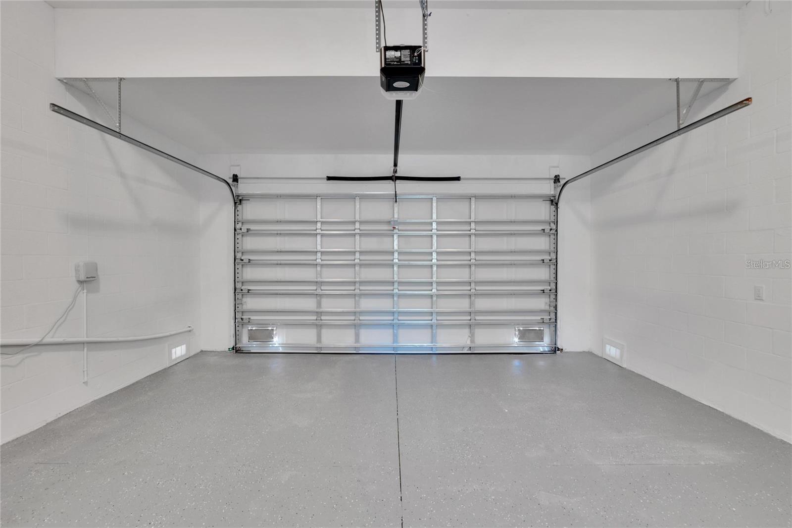 Image 19 of 56 For 6516 Simone Shores Circle