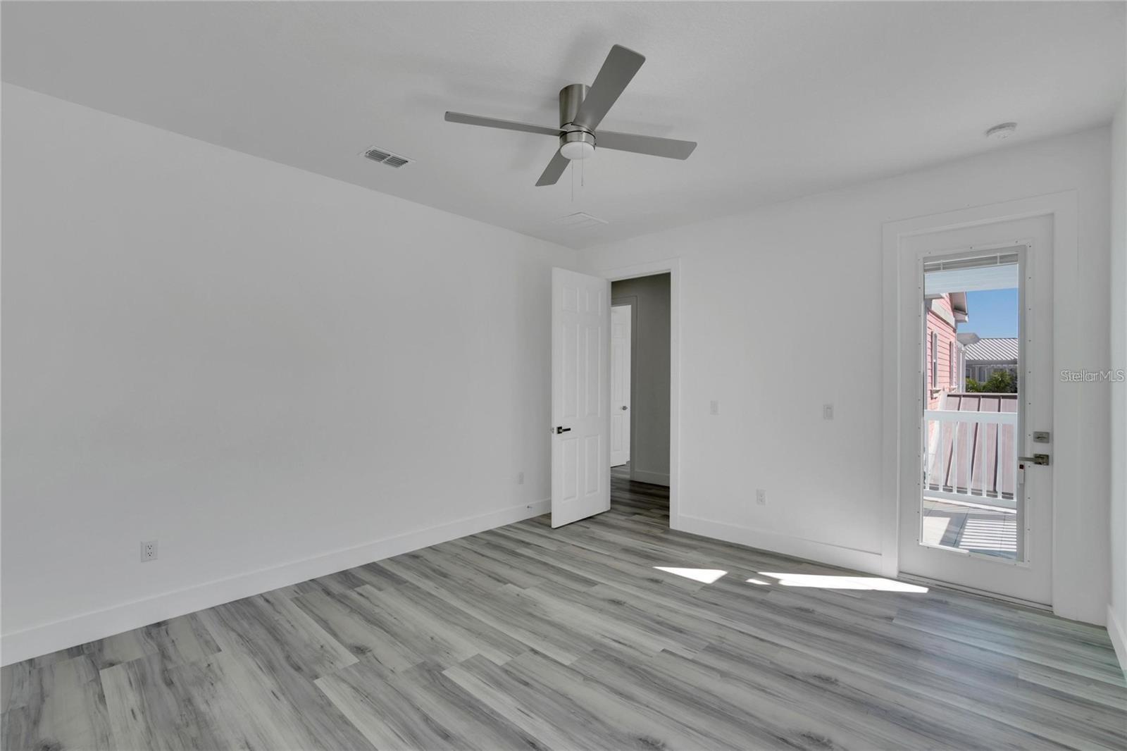 Image 29 of 56 For 6516 Simone Shores Circle