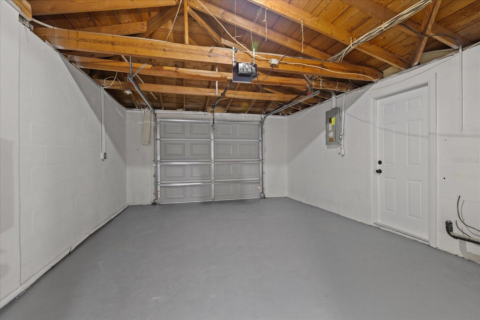 Image 14 of 37 For 7105 King Arthur Drive