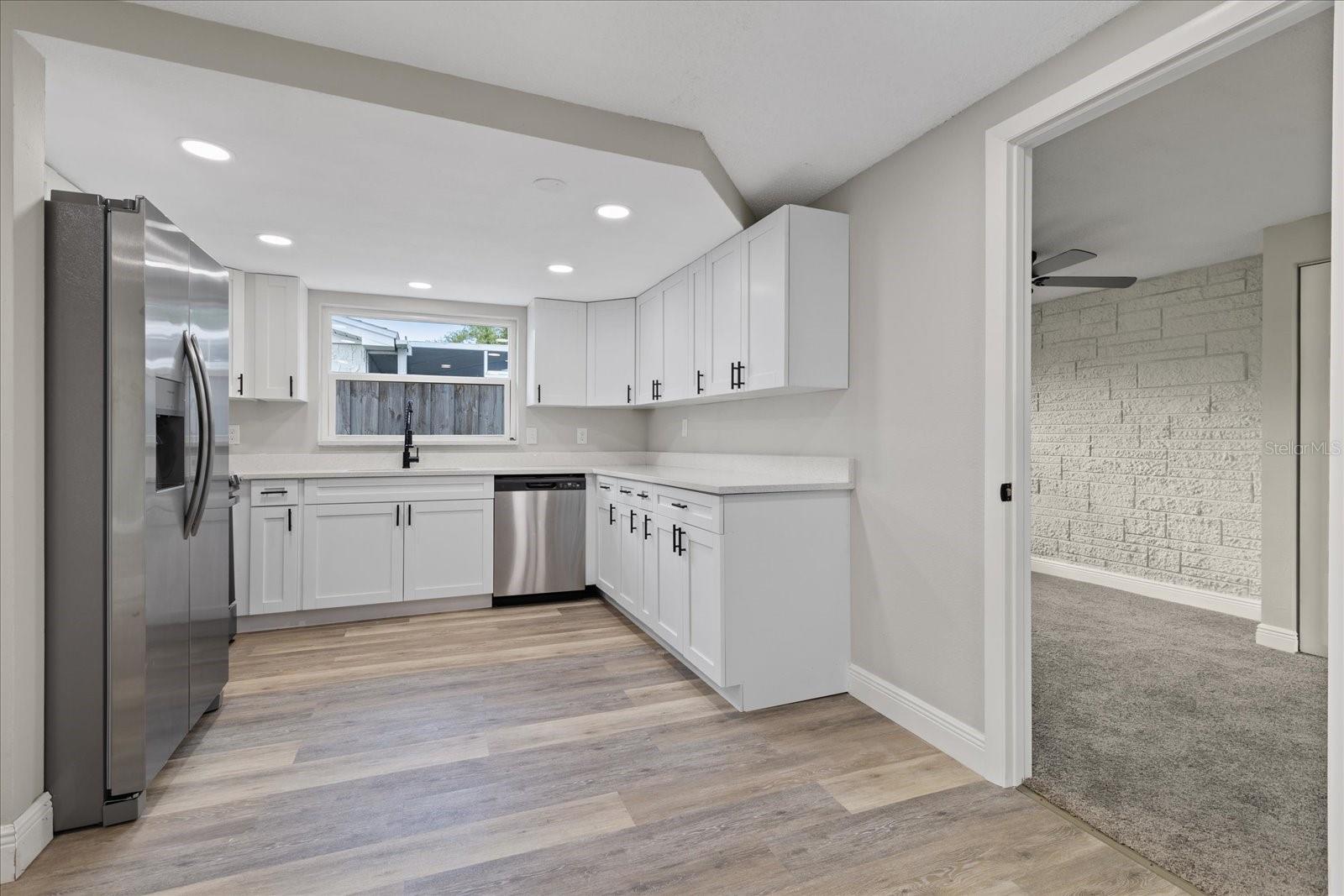 Image 15 of 37 For 7105 King Arthur Drive