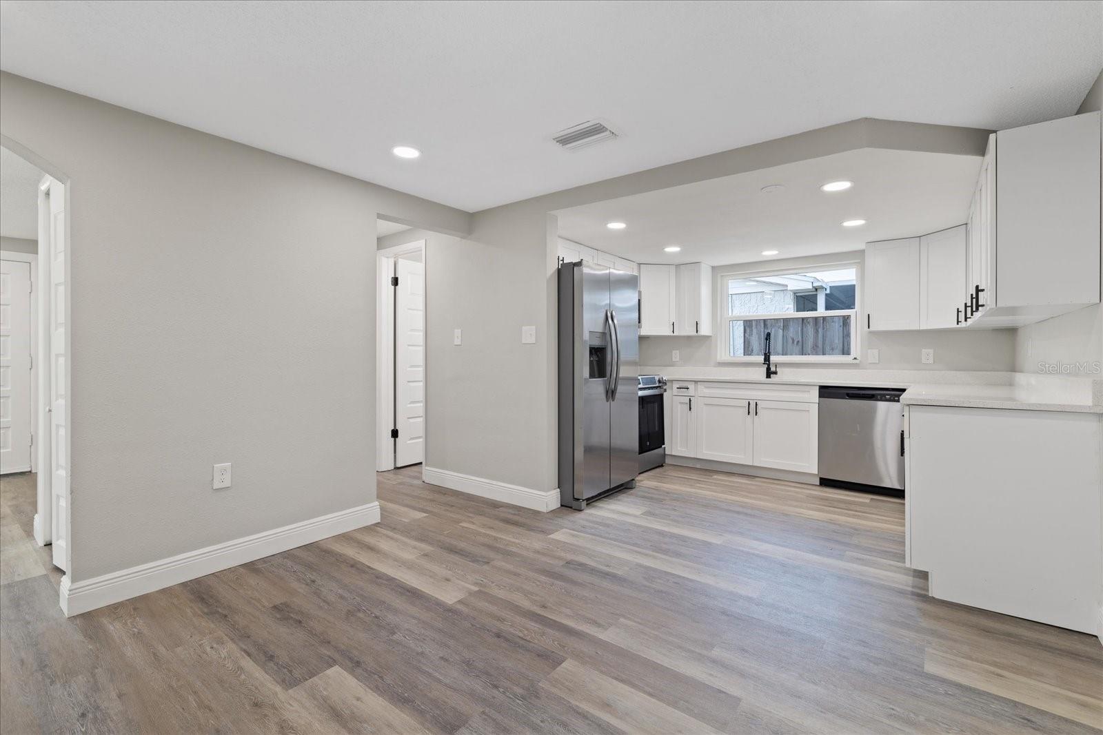 Image 16 of 37 For 7105 King Arthur Drive