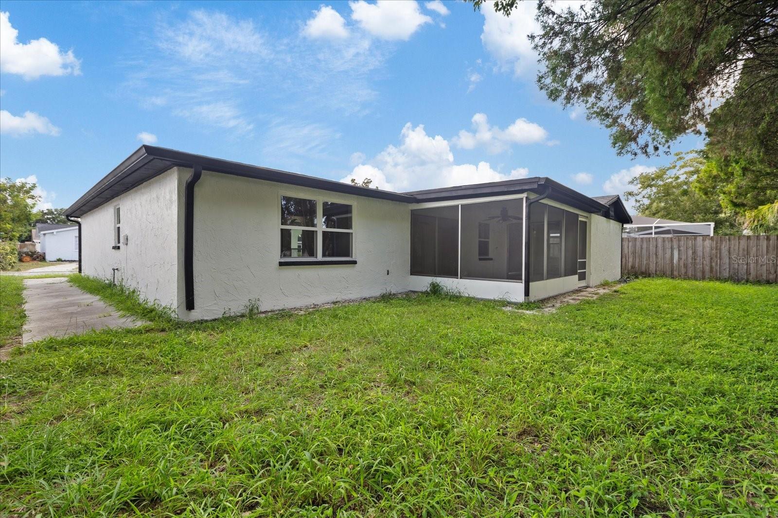 Image 30 of 37 For 7105 King Arthur Drive