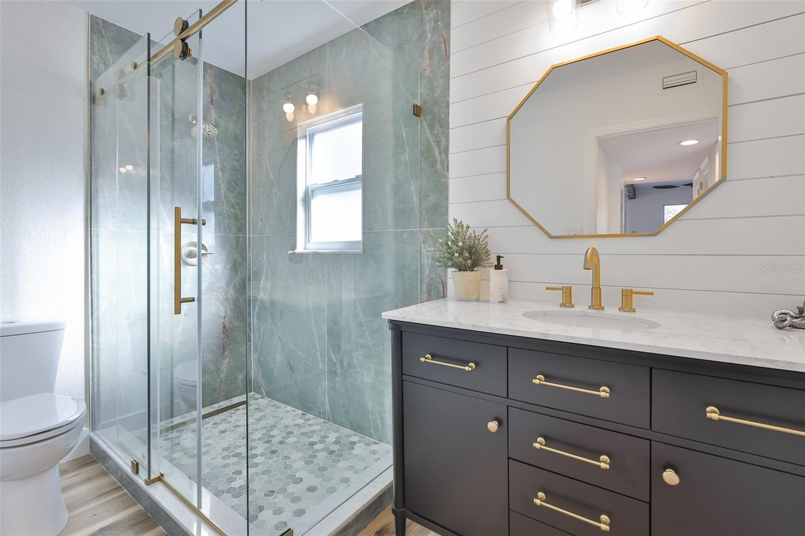 Listing photo id 9 for 18711 Red Bird Lane