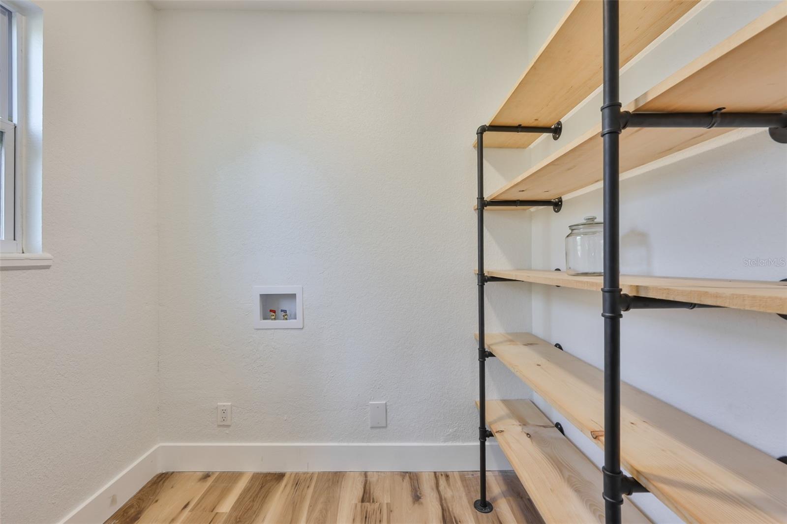 Listing photo id 16 for 18711 Red Bird Lane