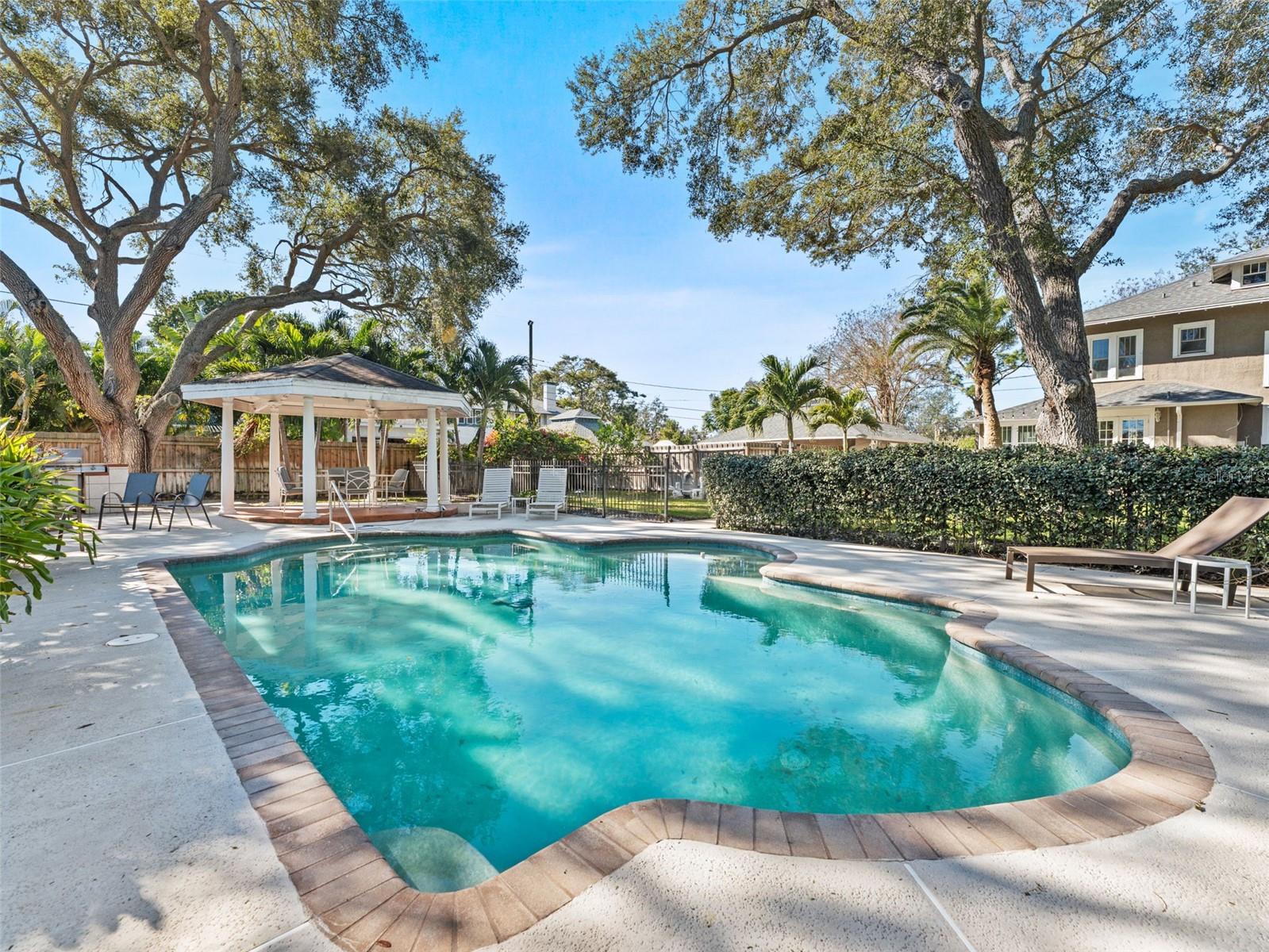 Image 38 of 51 For 231 72nd Street N