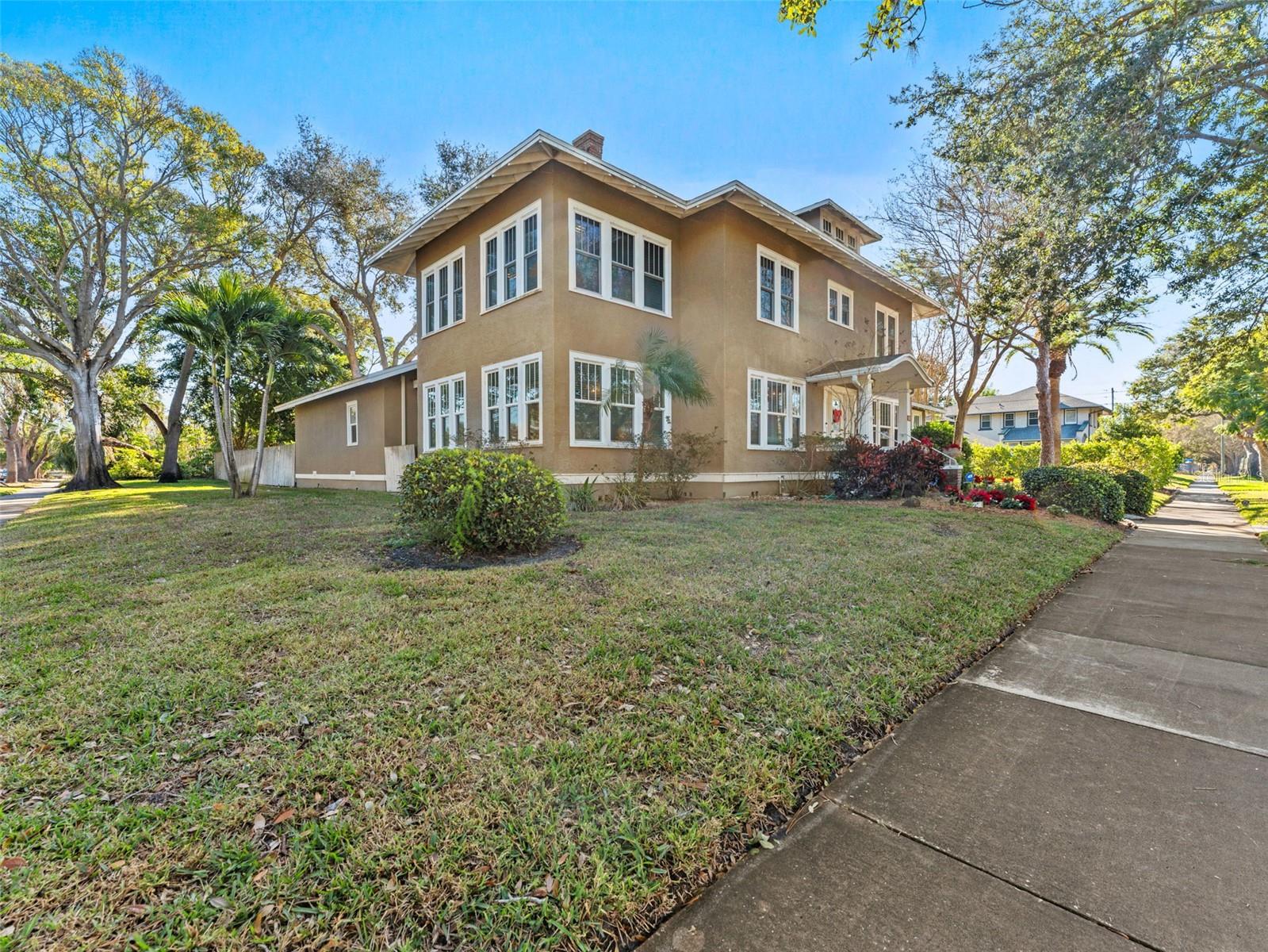 Image 4 of 51 For 231 72nd Street N