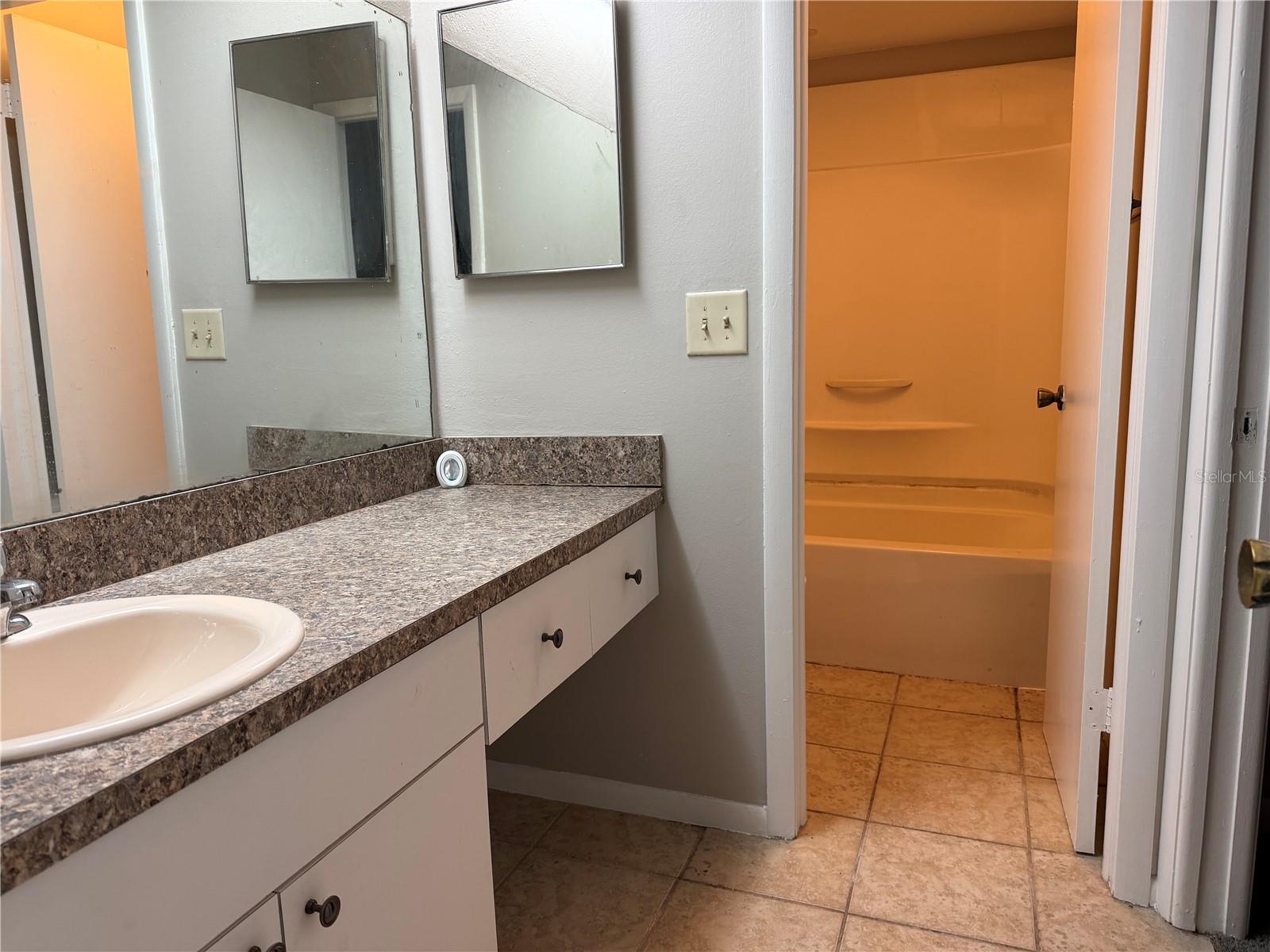 Image 14 of 22 For 14752 Morning Drive