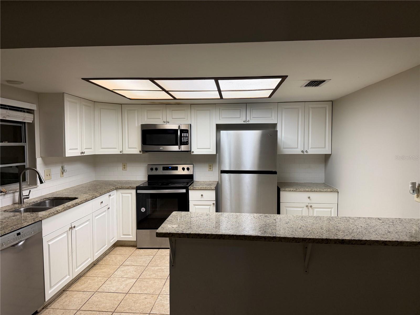 Image 5 of 22 For 14752 Morning Drive