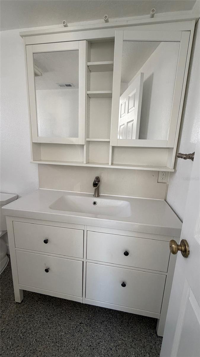 Image 11 of 43 For 3408 Deleuil Avenue